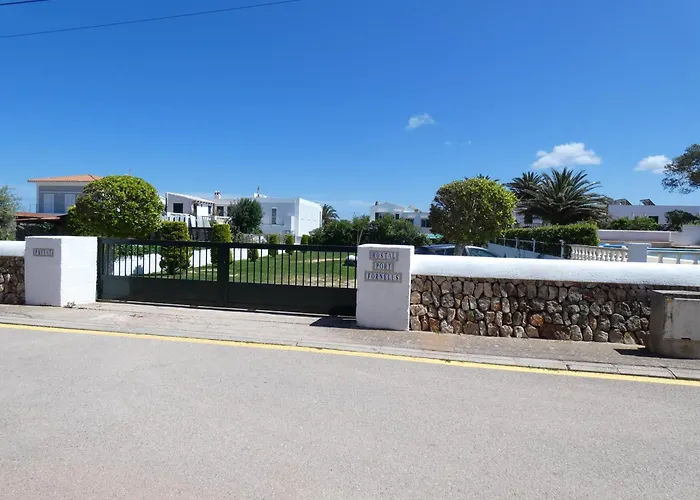 Hostal Port Fornells (Adults Only)