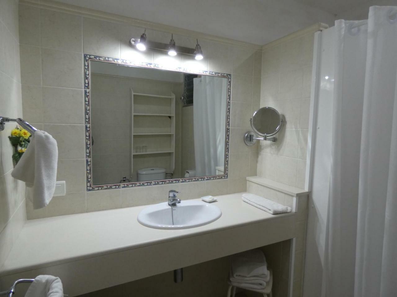 Port (adults Only) 2* Fornells (Menorca)